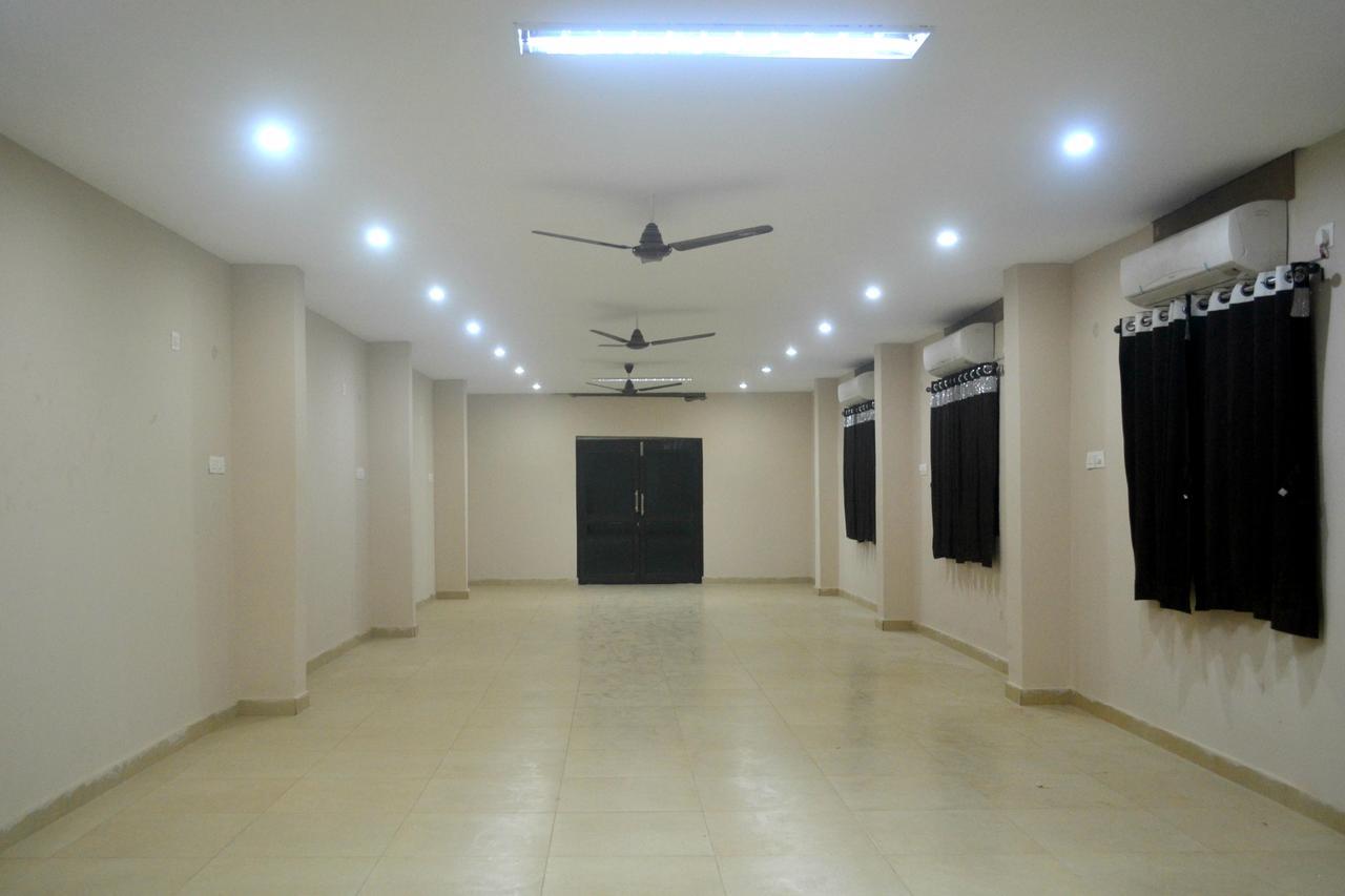 Hotel Bhammars Balangir 外观 照片