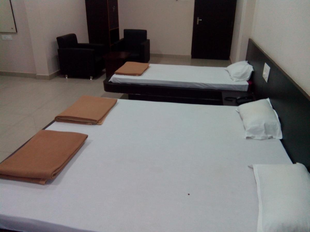 Hotel Bhammars Balangir 外观 照片