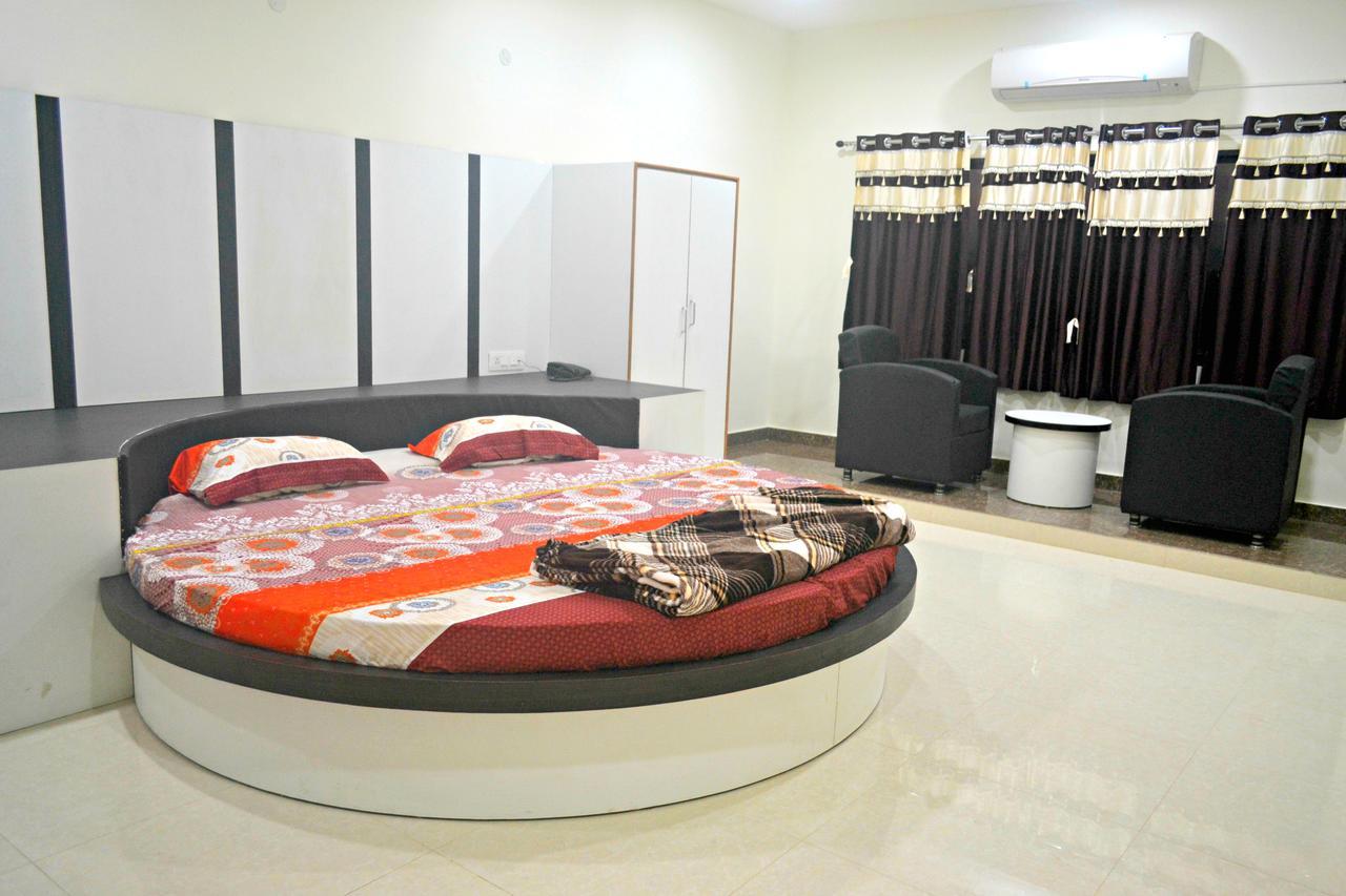 Hotel Bhammars Balangir 客房 照片